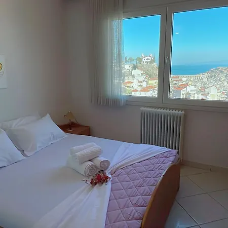 Serviced With Breathtaking Seaview And Grand Piano, Suited For Musicians, In *